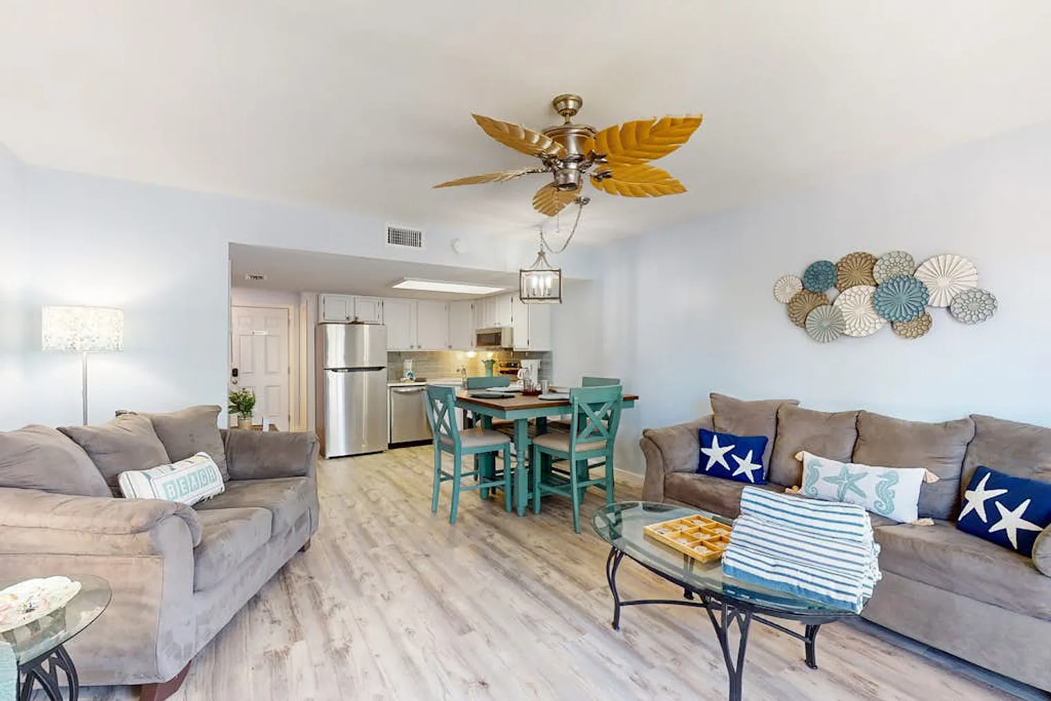 2 bed, 2.0 bath, 893 sqft, $3,724 — Photo 1