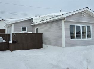 4011 Bartlett Dr, Labrador City, NL A2V2P8