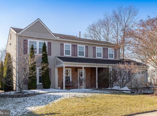 11 Glamis Rd, Blackwood, NJ 08012