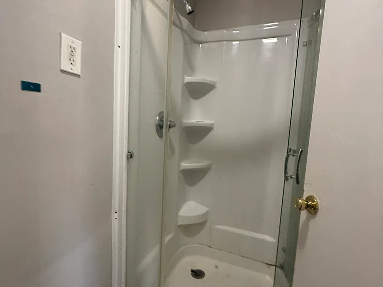 17 Davis St #2R — Photo 15