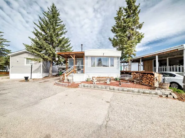 3223 83rd St NW #431, Calgary, AB T3B 5M9
