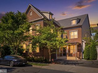 20623 Holyoke Dr, Ashburn, VA 20147