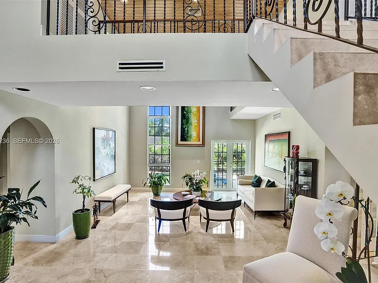1534 Palancia Ave — Photo 8