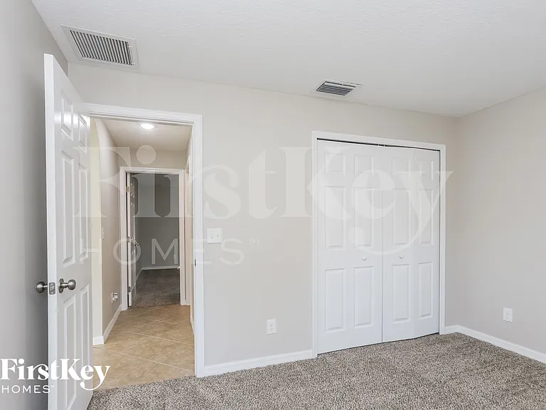1860 Kim Acres Ln — Photo 12