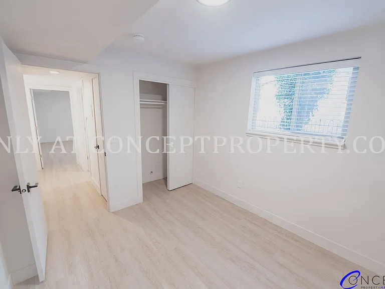 Avenue View Apartments — Photo 81