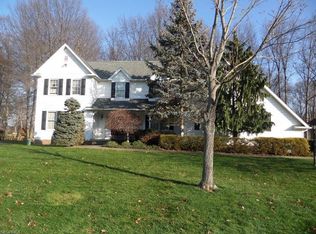 580 Avalon Dr SE, Warren, OH