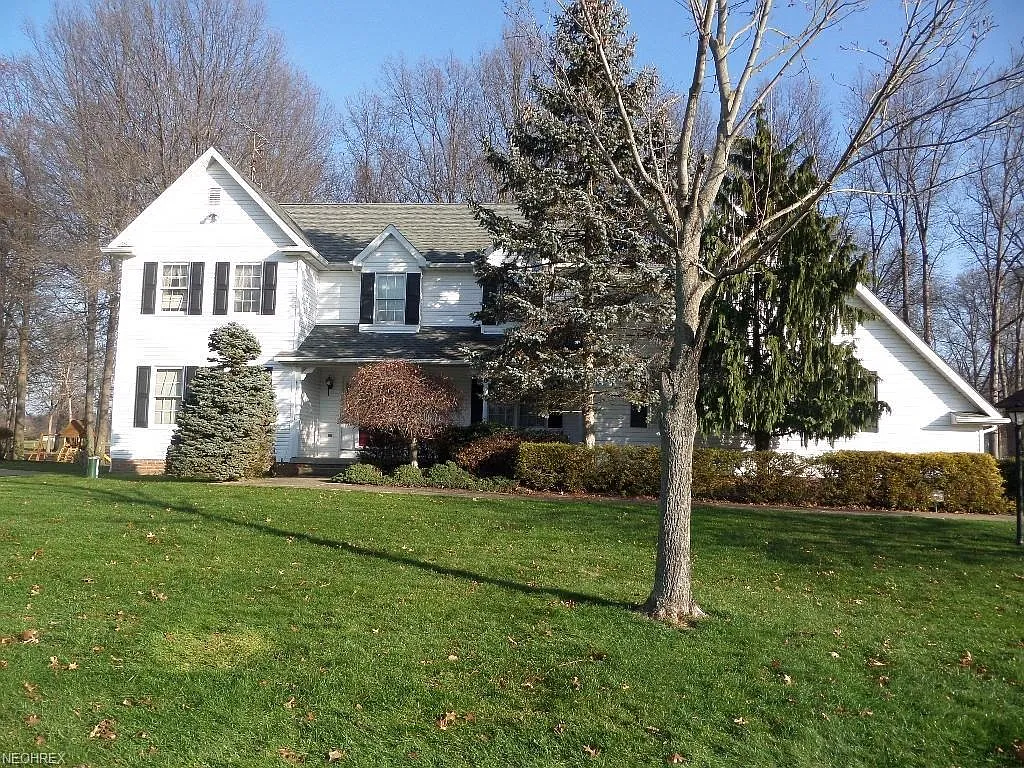 580 Avalon Dr SE photo 1
