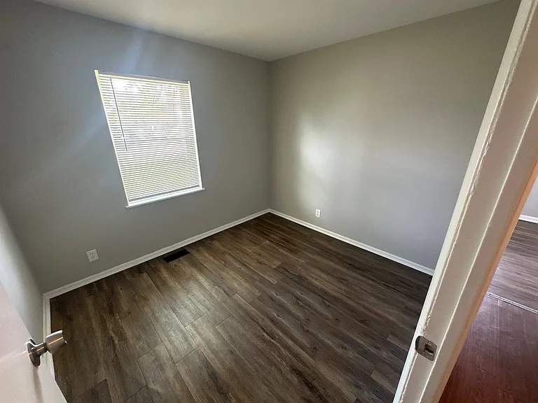 8315 Meadowlark Dr — Photo 8