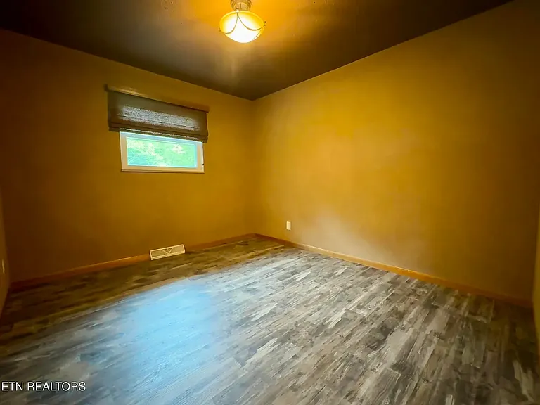 10801 Highcliff Dr — Photo 11