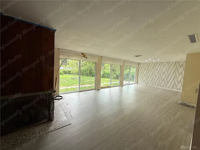 3776 Dorset Dr — Photo 5