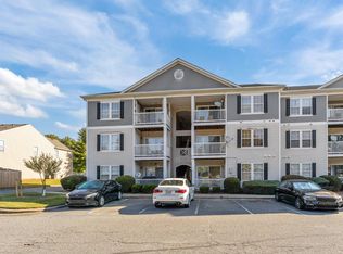 942 Plaza Walk Dr, Charlotte, NC 28215