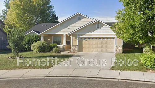 378 E Washakie St Photo 1
