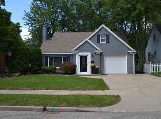 2447 Richards Dr SE, East Grand Rapids, MI