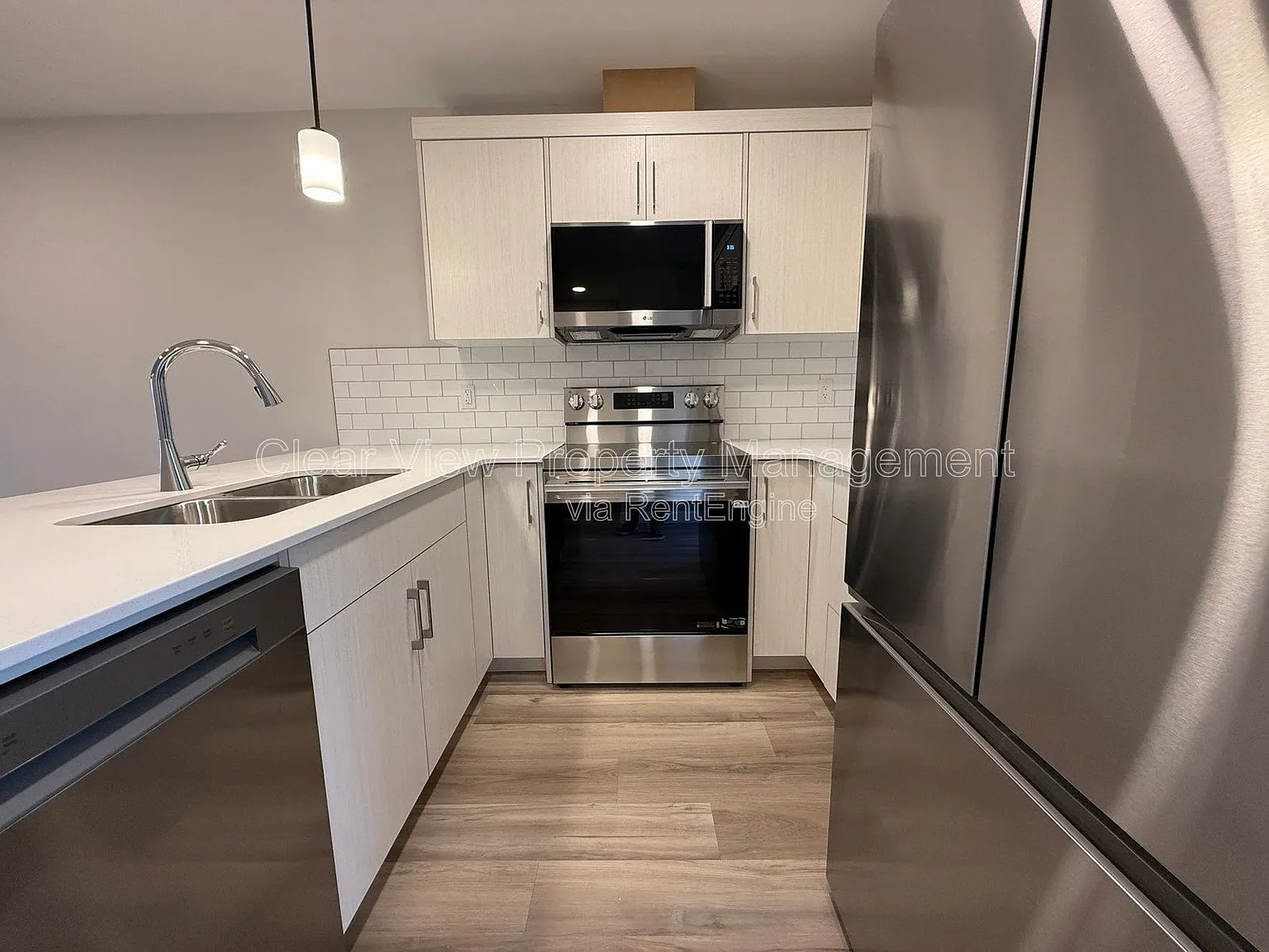 4 bed, 2.5 bath, 1500 sqft, $2,249 — Photo 4