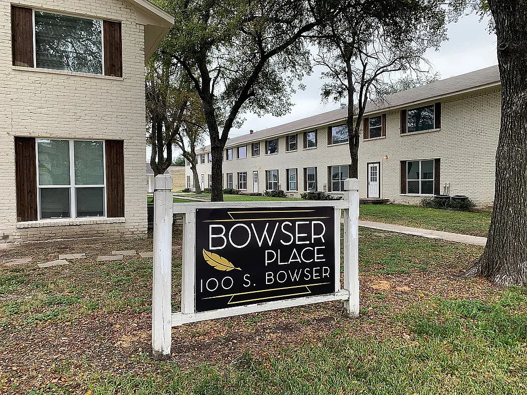 100 N Bowser Rd — Photo 2