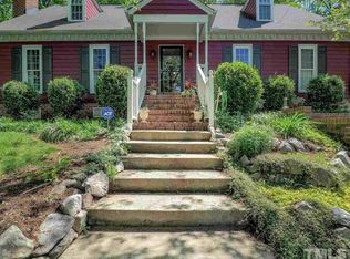 6632 Portsmouth Ln, Raleigh, NC 27615