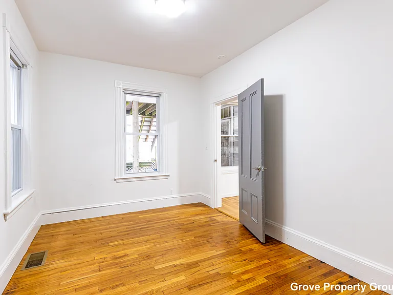 178 L St #1 — Photo 14