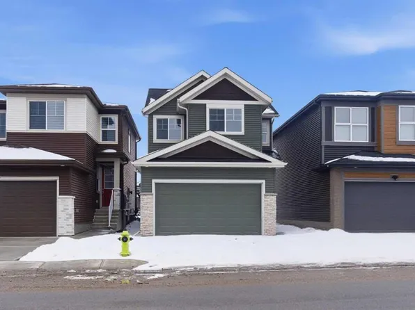 358 W Corner Glen Way NE, Calgary, AB T3N 2P1