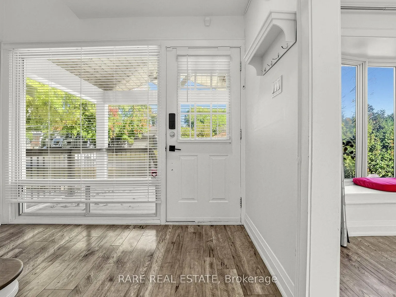 3 bed, $5,000 — Photo 4