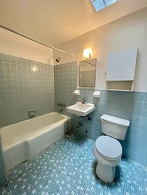 Rented by CitySites Real Estate Group | media 9