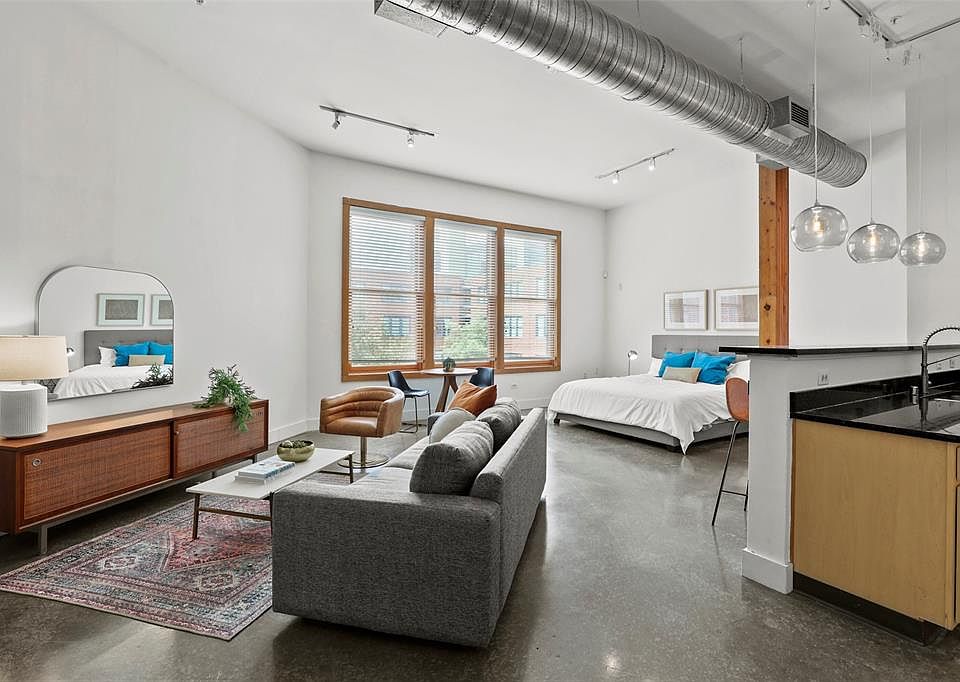 1st image of 2502 Live Oak St APT 217