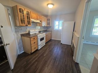 118 Carleton Ave, Central Islip, NY 11722