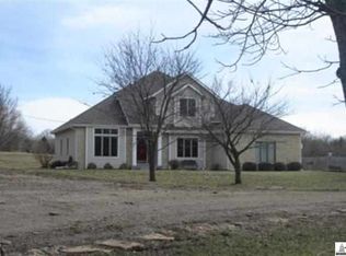 5045 SE 69th St, Berryton, KS 66409
