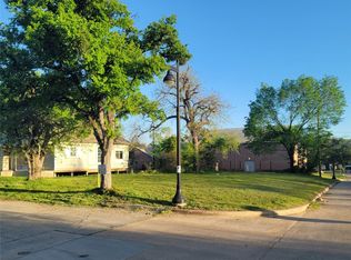 1300 Verbena St, Fort Worth, TX 76104