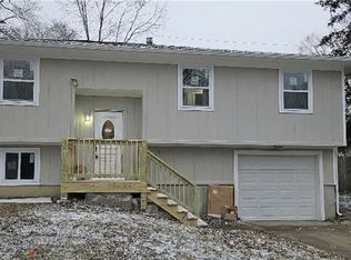 312 W Martin St, Edgerton, KS 66021