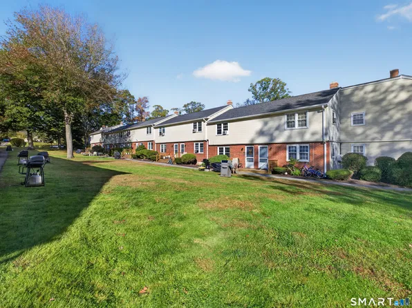 6 Carolina Drive #13, Montville, CT 06370