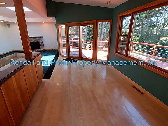 4th image of 332 Alta Vista Dr