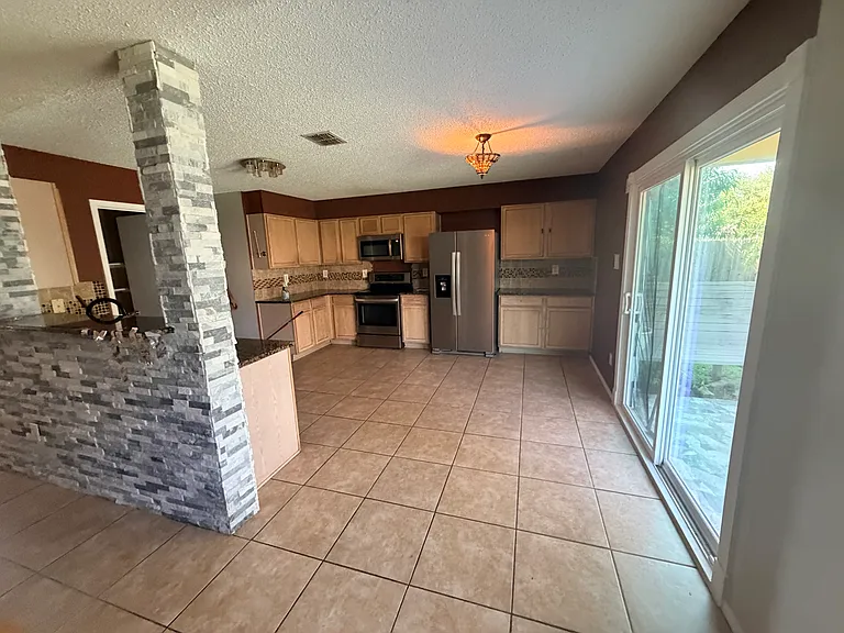 3624 Willow Creek Trl — Photo 6