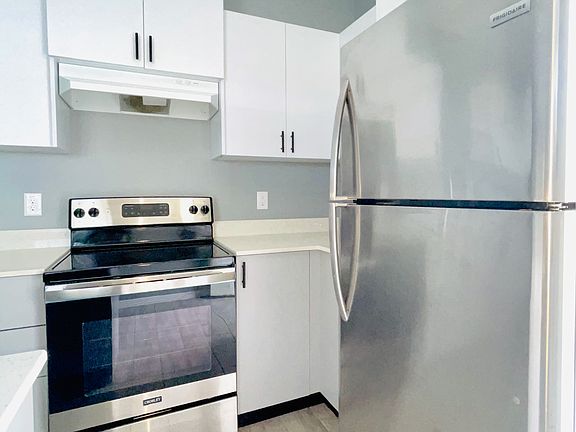 4th image of 1101 W Mahala Ave #1