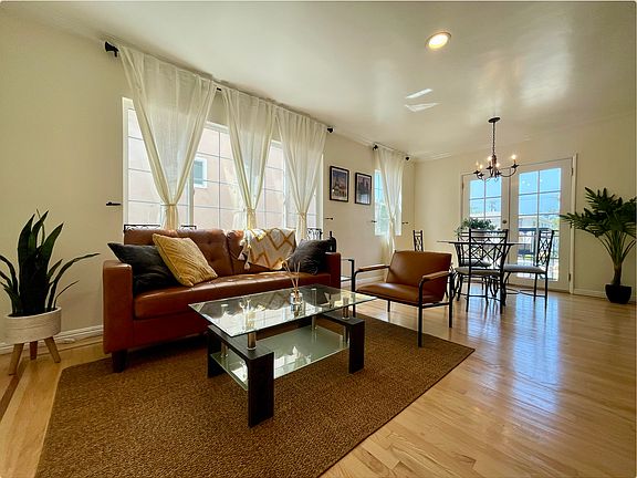 4th image of 1111 11th St #205
