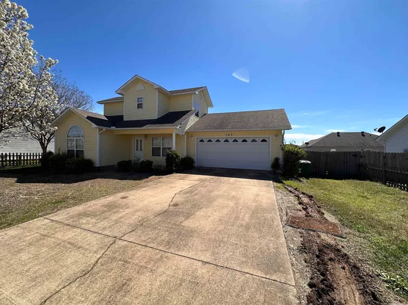 107 Lake Ct, Beebe, AR 72012
