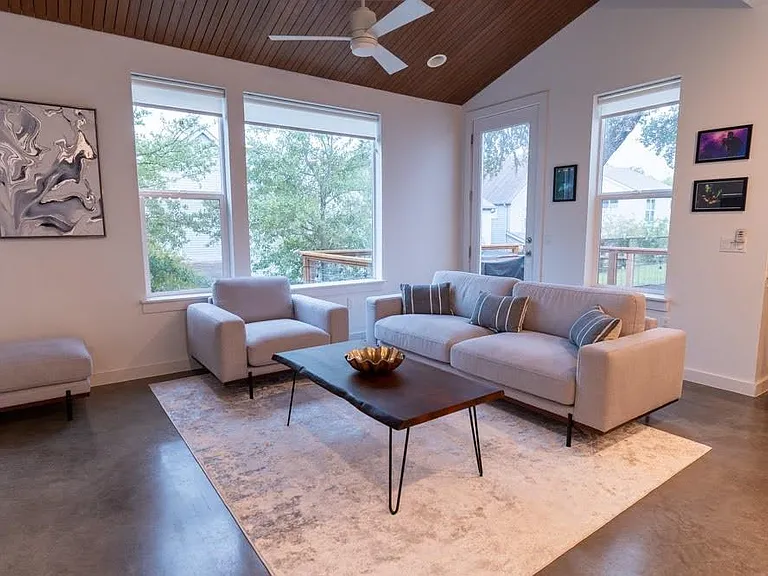 3001 Del Curto Rd #34 — Photo 3