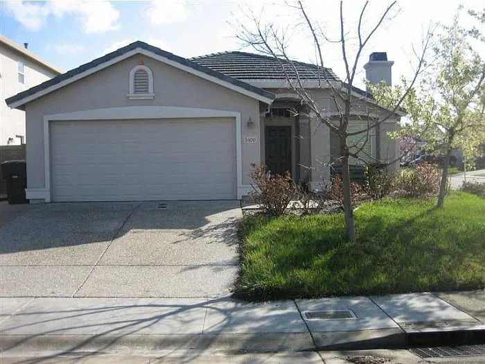 5400 Lewrosa Way photo 1