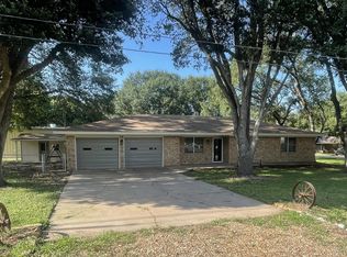 2504 Orange St, Waller, TX 77484