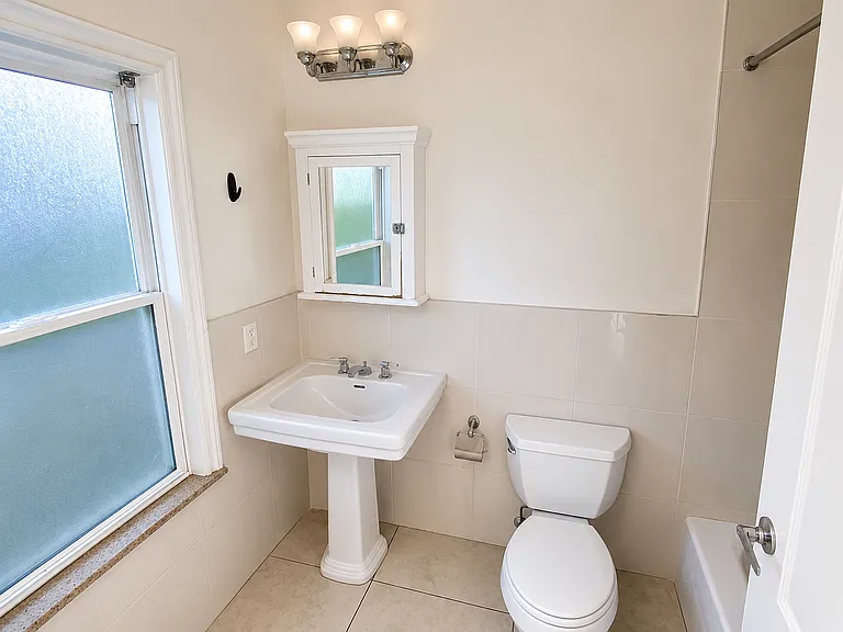 1013 Fair Oaks Ave. — Photo 9