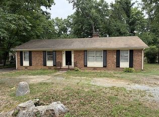 4510 Somersworth Dr, Greensboro, NC 27407