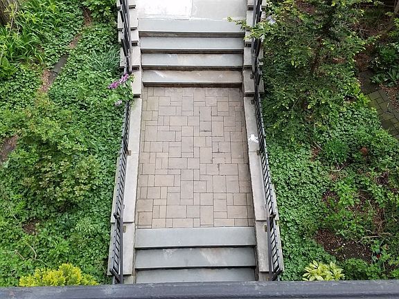 2nd image of 31-23 Crescent St #61