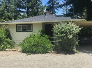 40 Corto Ln, Woodside, CA 94062