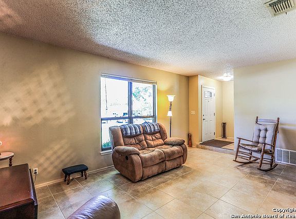2nd image of 6430 Stable Dr
