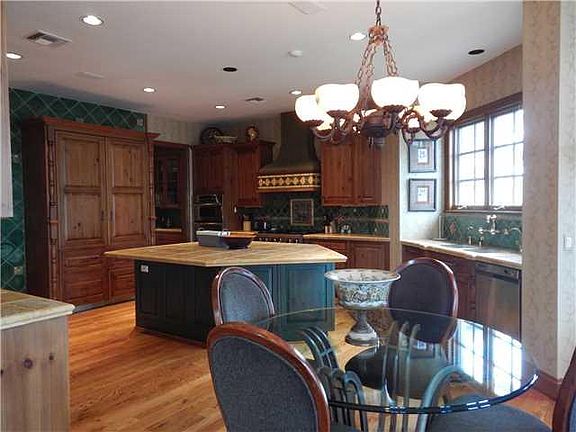 3rd image of 1346 SW Estates Pl #1346