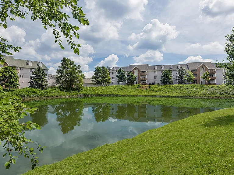 Hunters Hollow Apartments — Photo 28