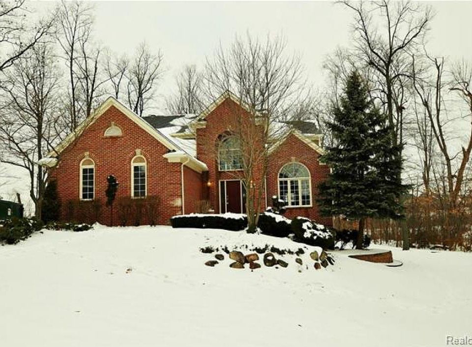 2nd image of 12721 Essex Ct #55
