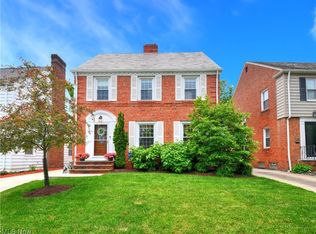 2482 Traymore Rd, University Heights, OH 44118