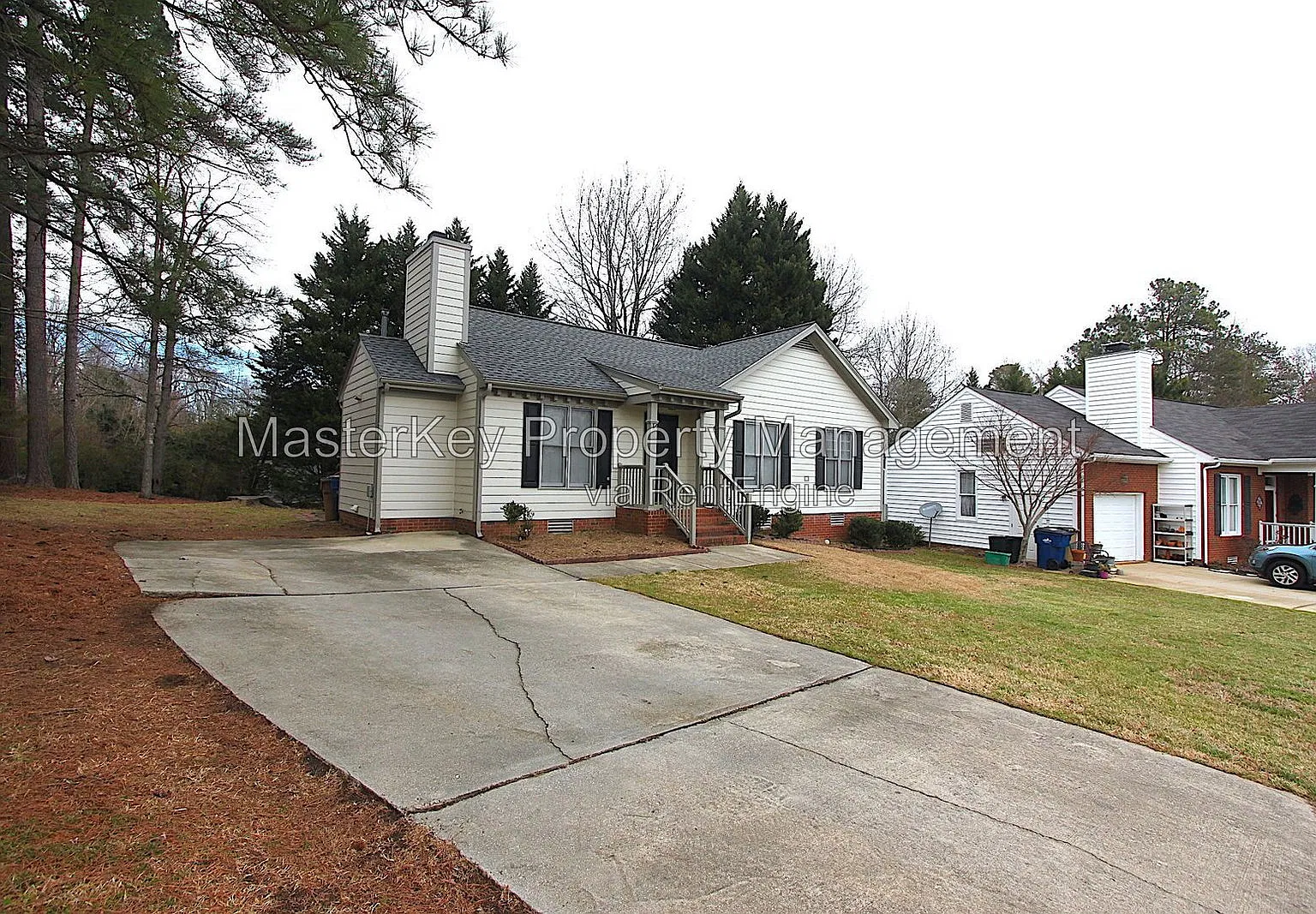 3 bed, 2.0 bath, 1400 sqft, $1,955 — Photo 3