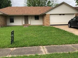 407 Oak Wood St, Bossier City, LA 71111
