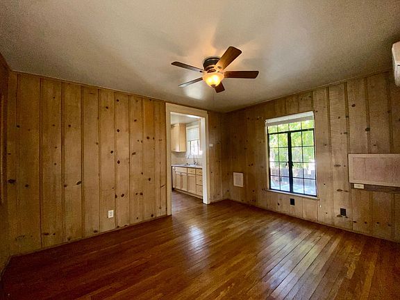 4th image of 946 35th St